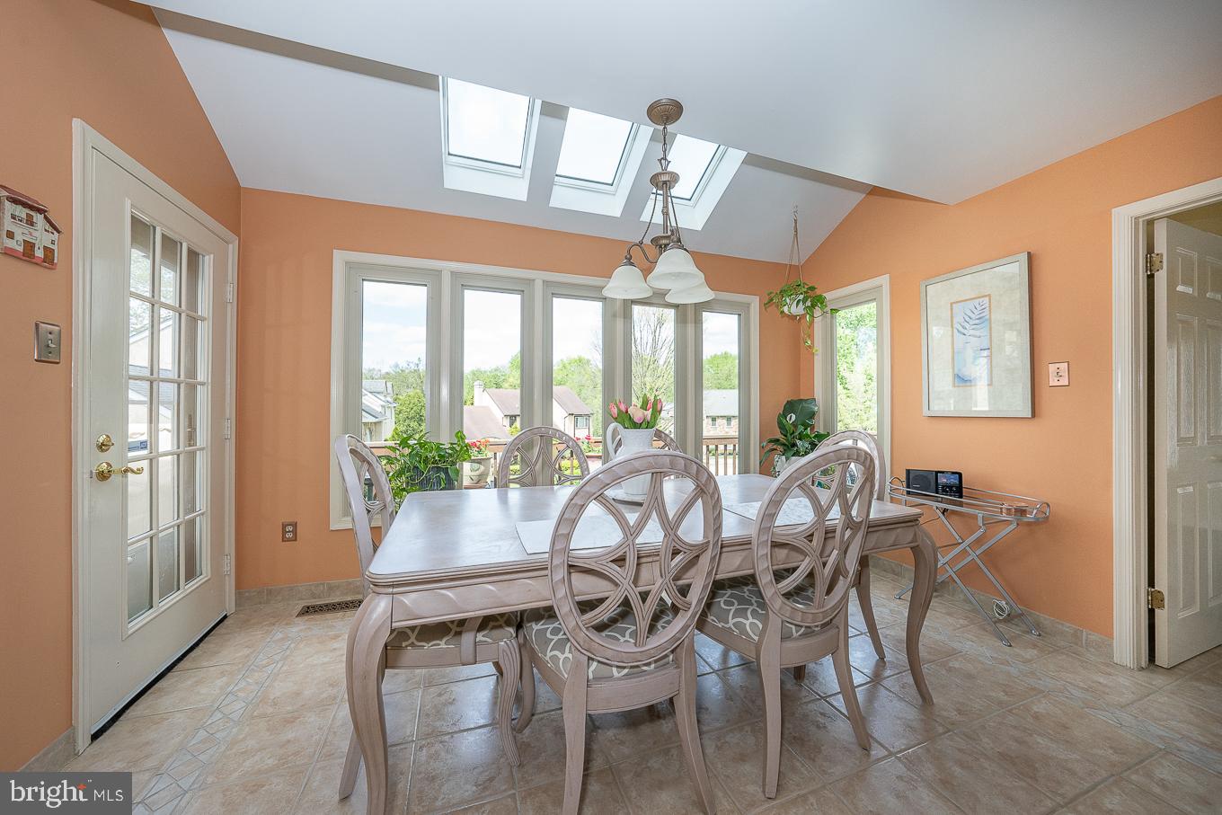 INDIAN CREEK - Residential