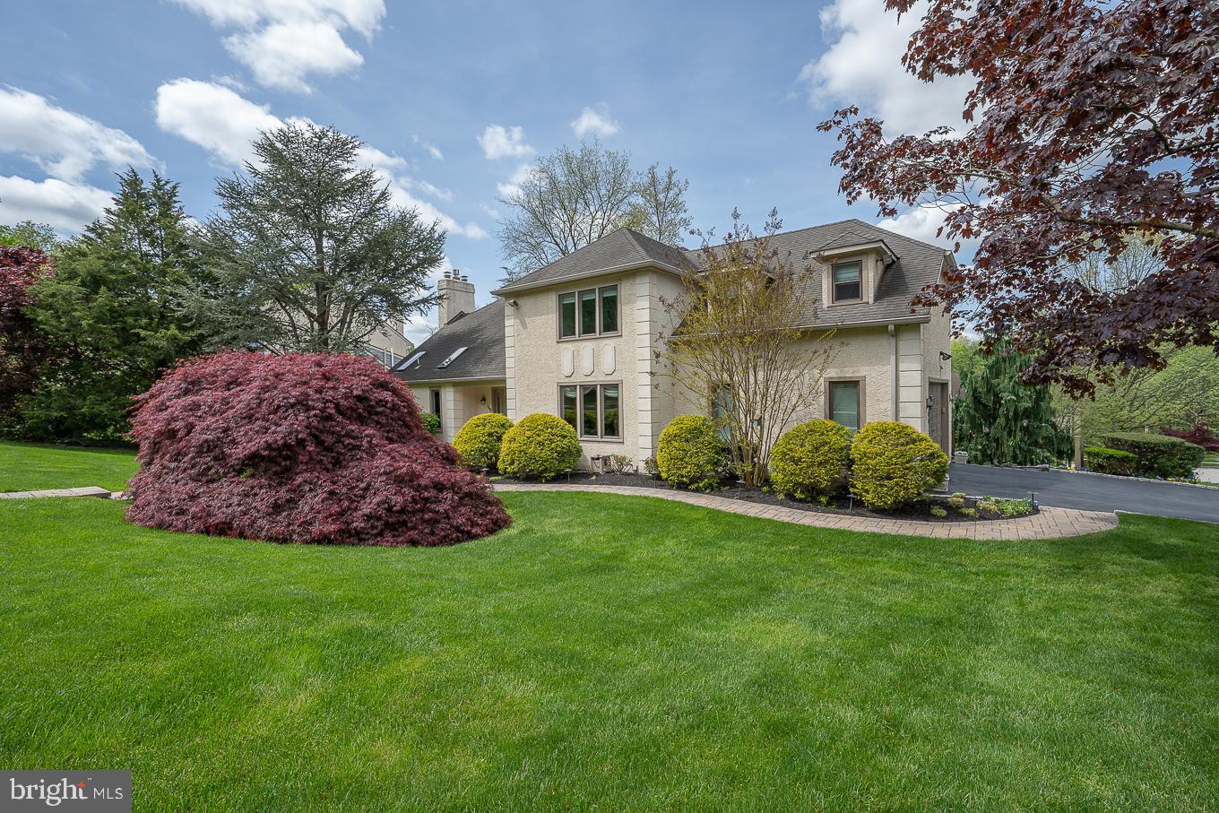 INDIAN CREEK - Residential