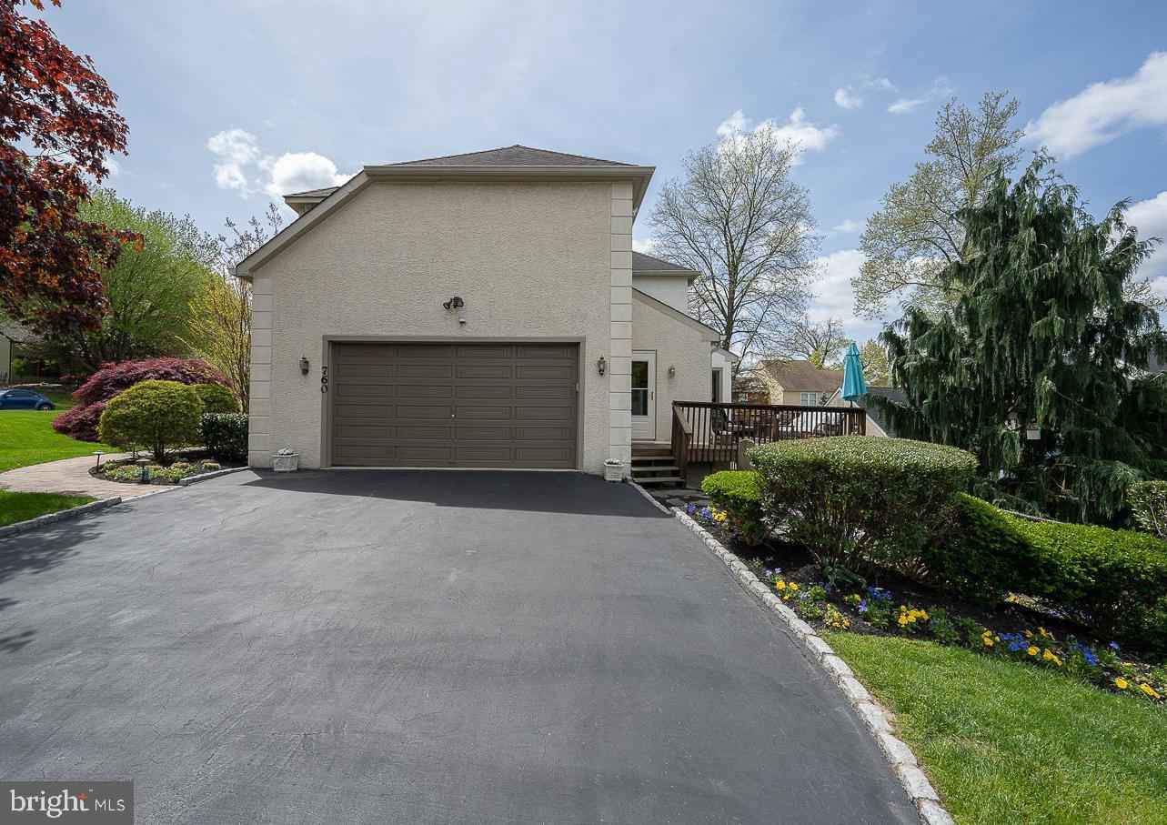 INDIAN CREEK - Residential