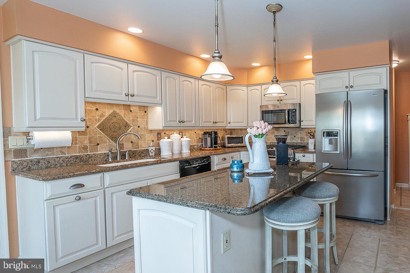 INDIAN CREEK - Residential