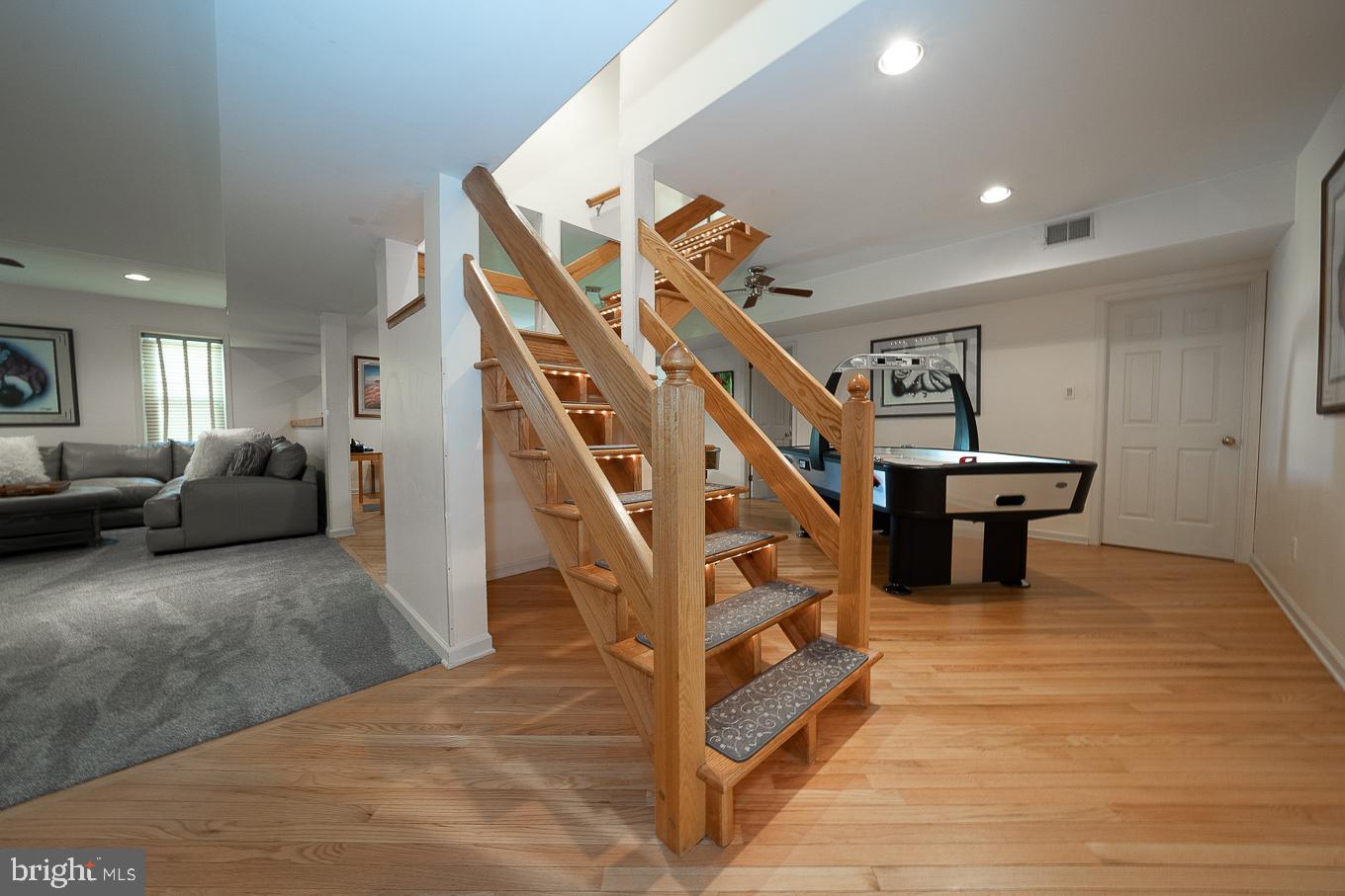 INDIAN CREEK - Residential