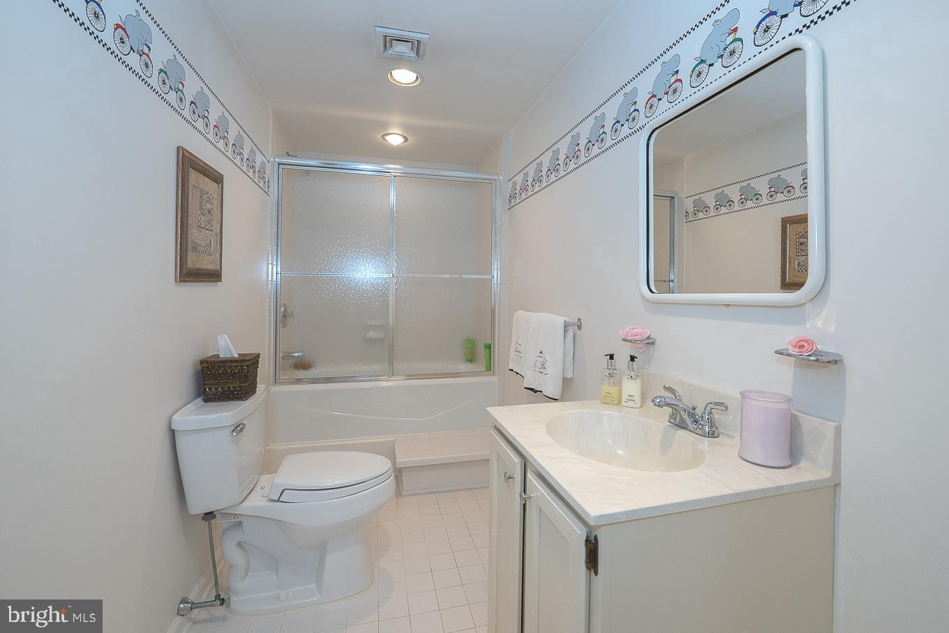 INDIAN CREEK - Residential