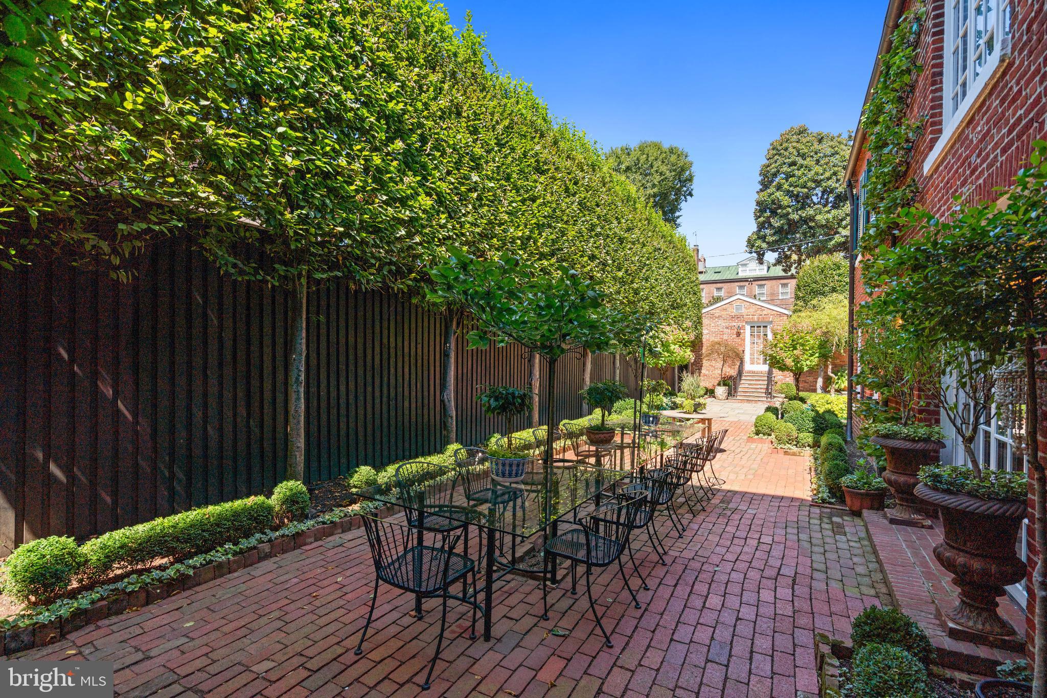 GEORGETOWN - Residential