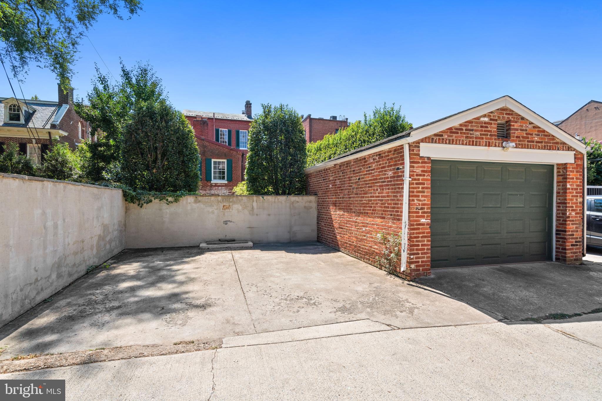 GEORGETOWN - Residential