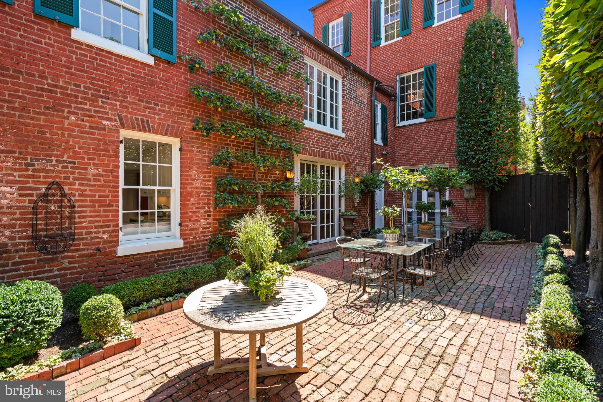 GEORGETOWN - Residential