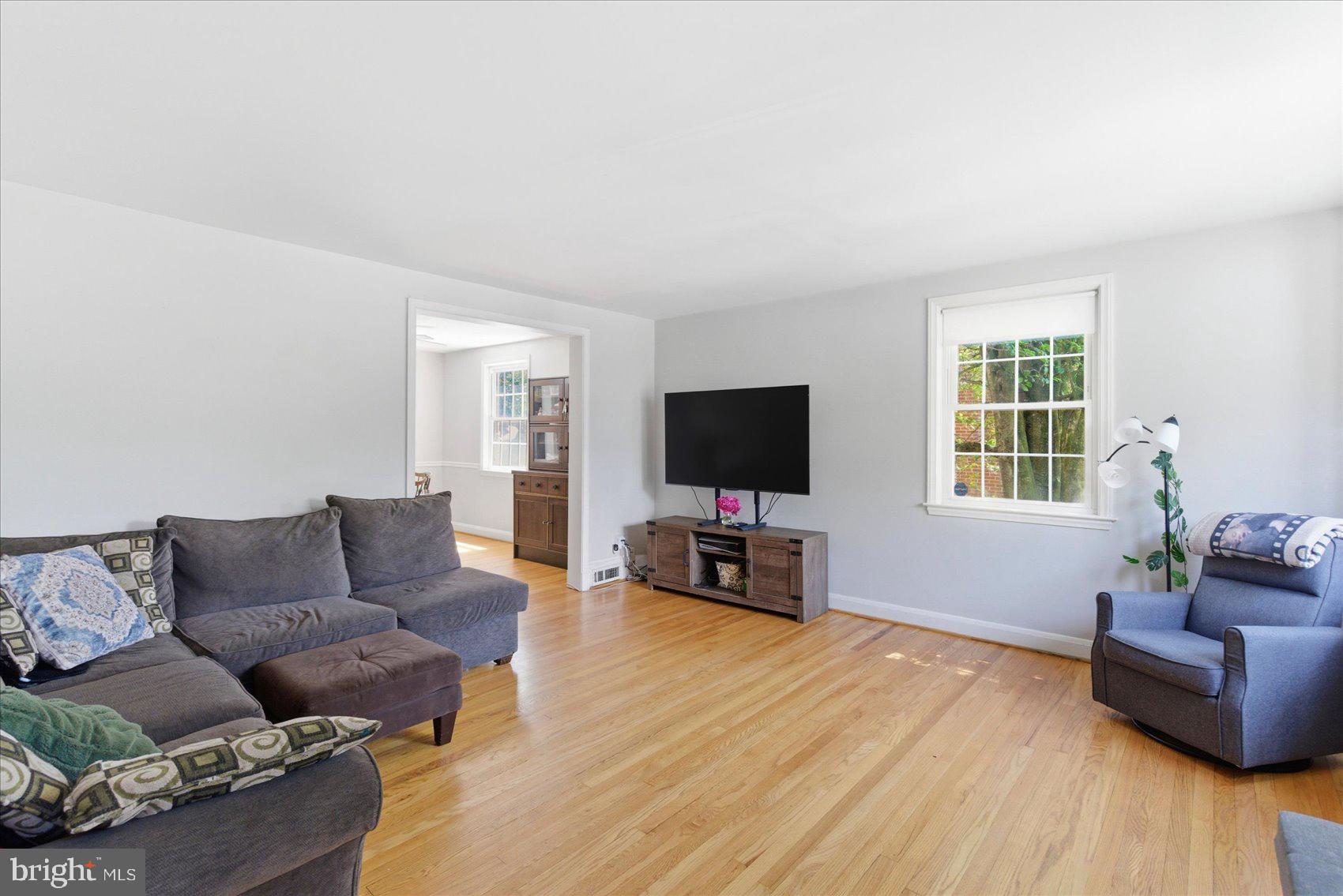 LOCH HILL - Residential