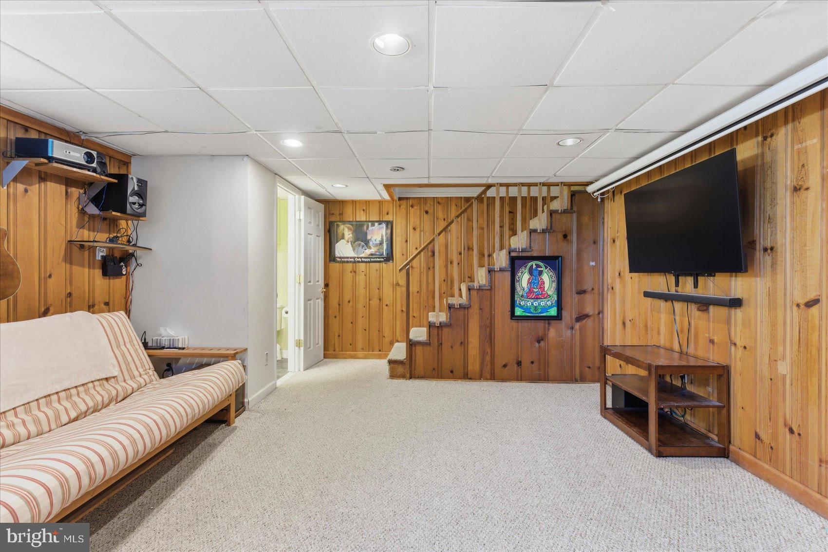 LOCH HILL - Residential
