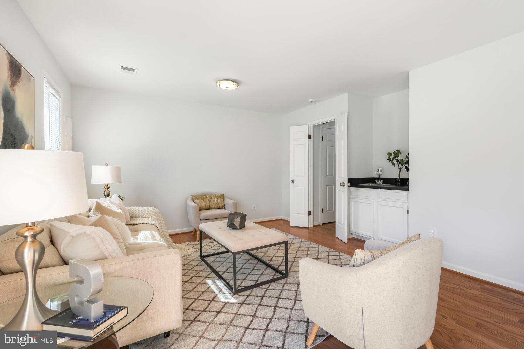 COURTHOUSE PARK - Residential