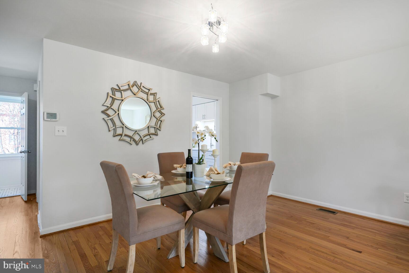 COURTHOUSE PARK - Residential