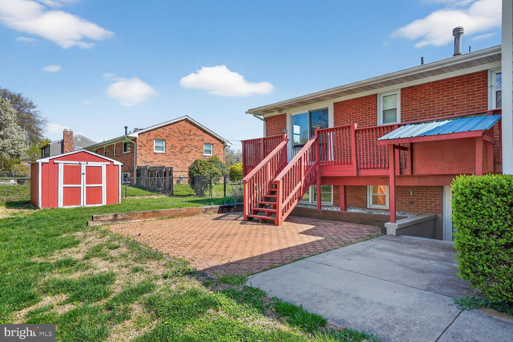 LAKEVIEW ESTATES - Residential