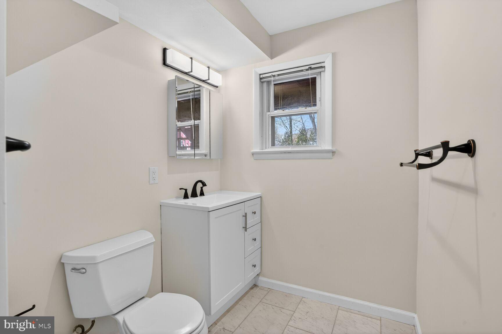 LAKEVIEW ESTATES - Residential