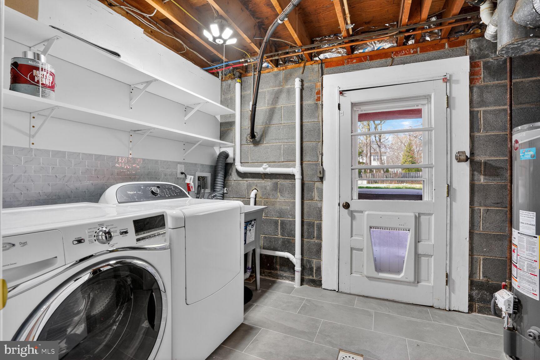 LAKEVIEW ESTATES - Residential