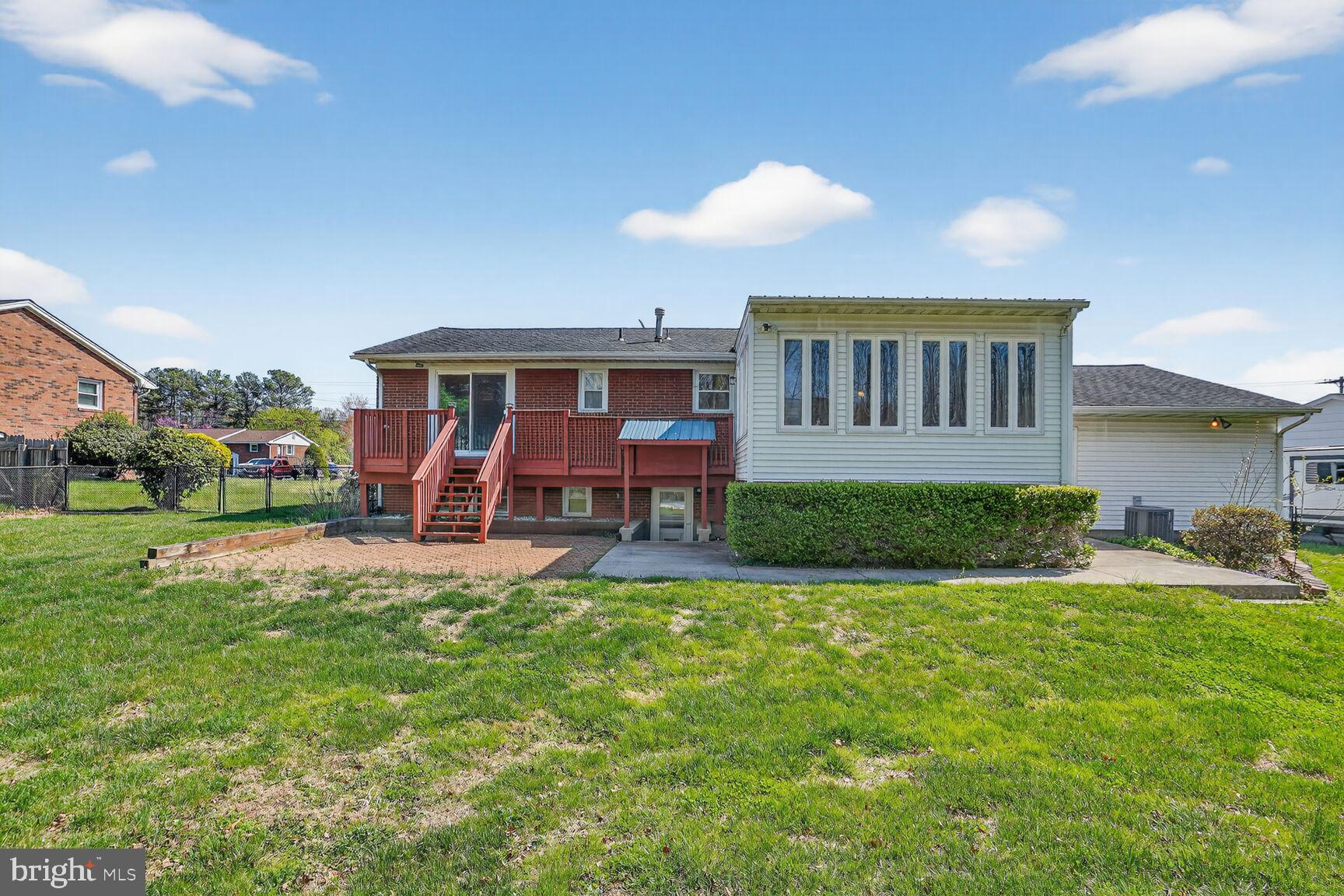 LAKEVIEW ESTATES - Residential