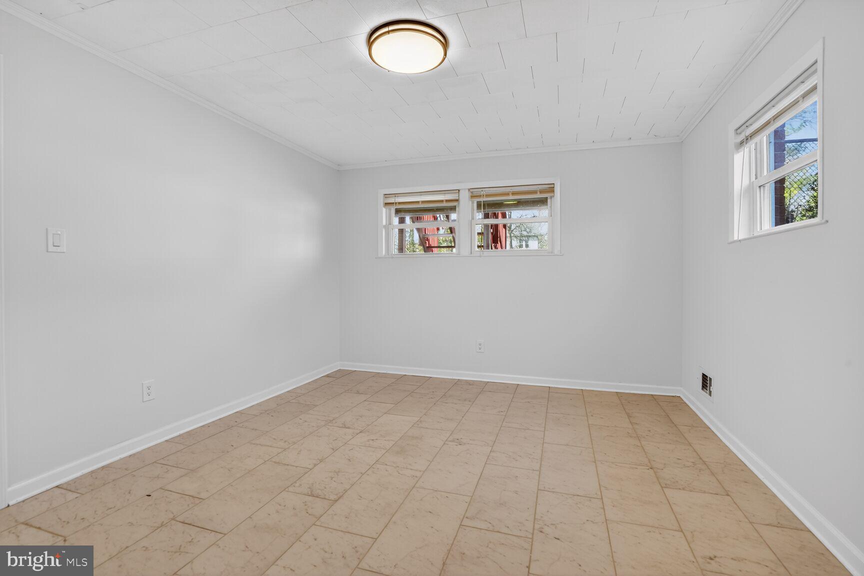 LAKEVIEW ESTATES - Residential