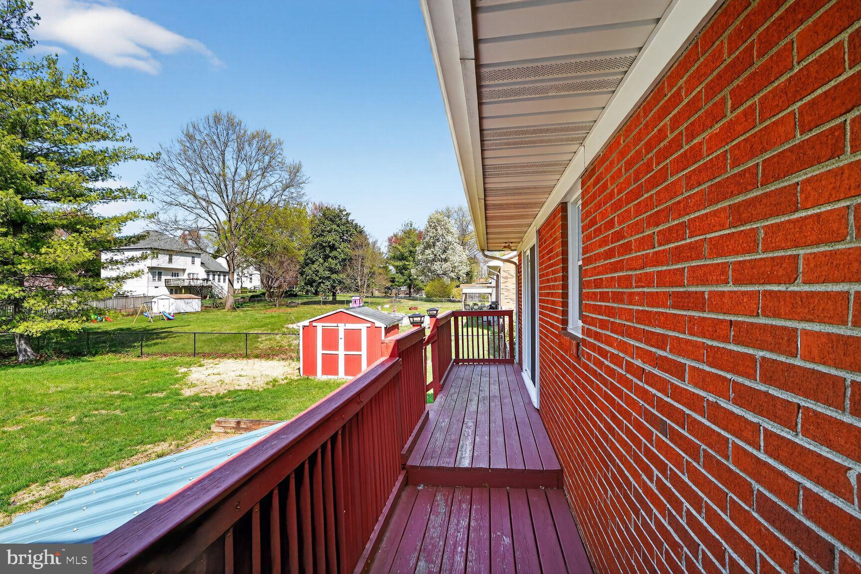 LAKEVIEW ESTATES - Residential