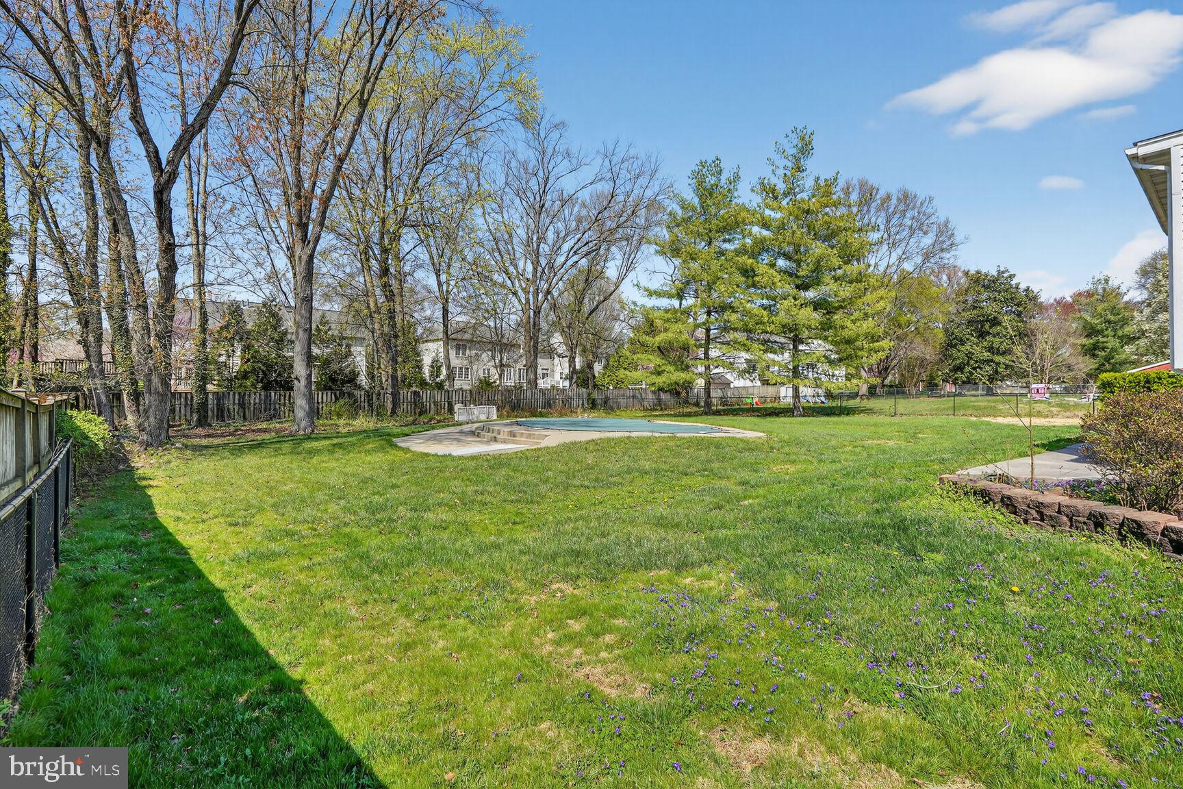 LAKEVIEW ESTATES - Residential