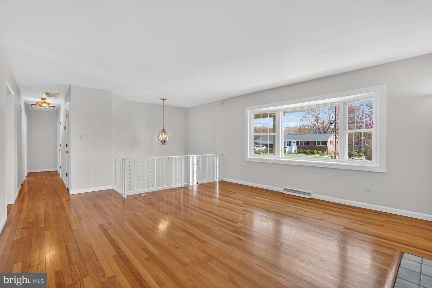 LAKEVIEW ESTATES - Residential