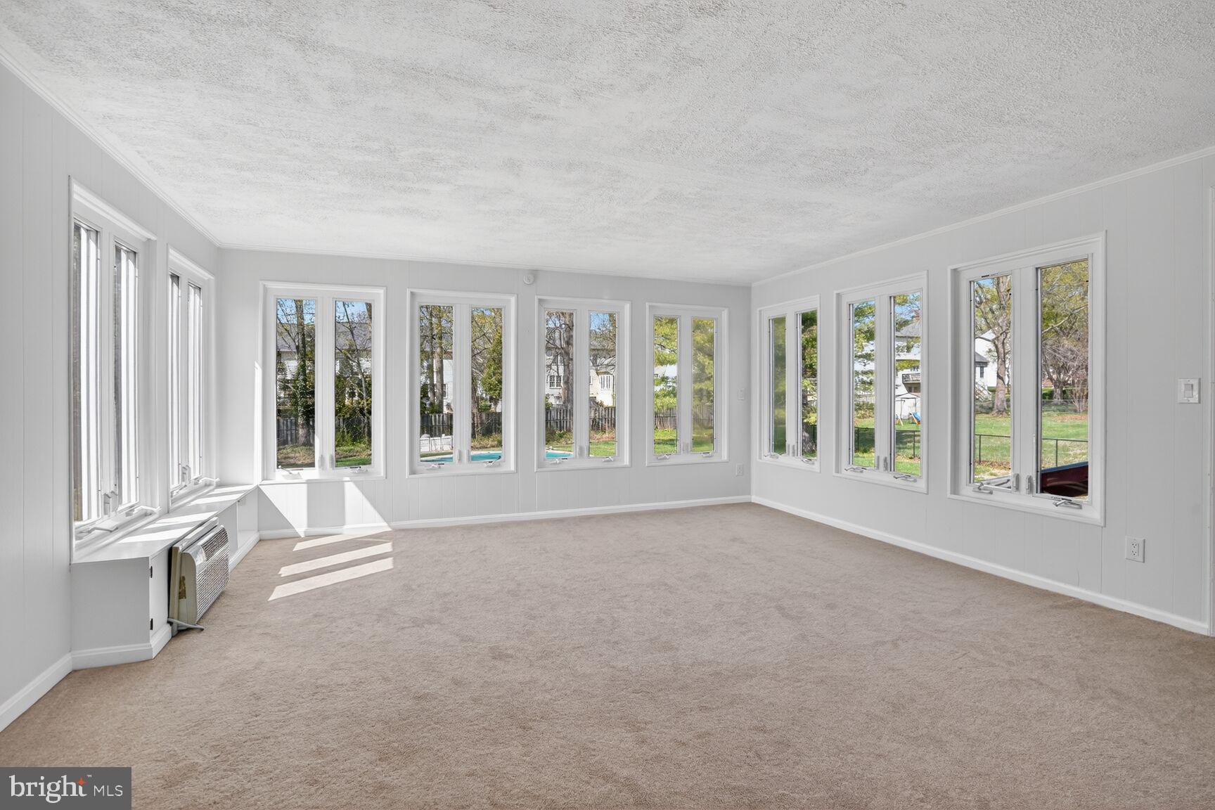 LAKEVIEW ESTATES - Residential