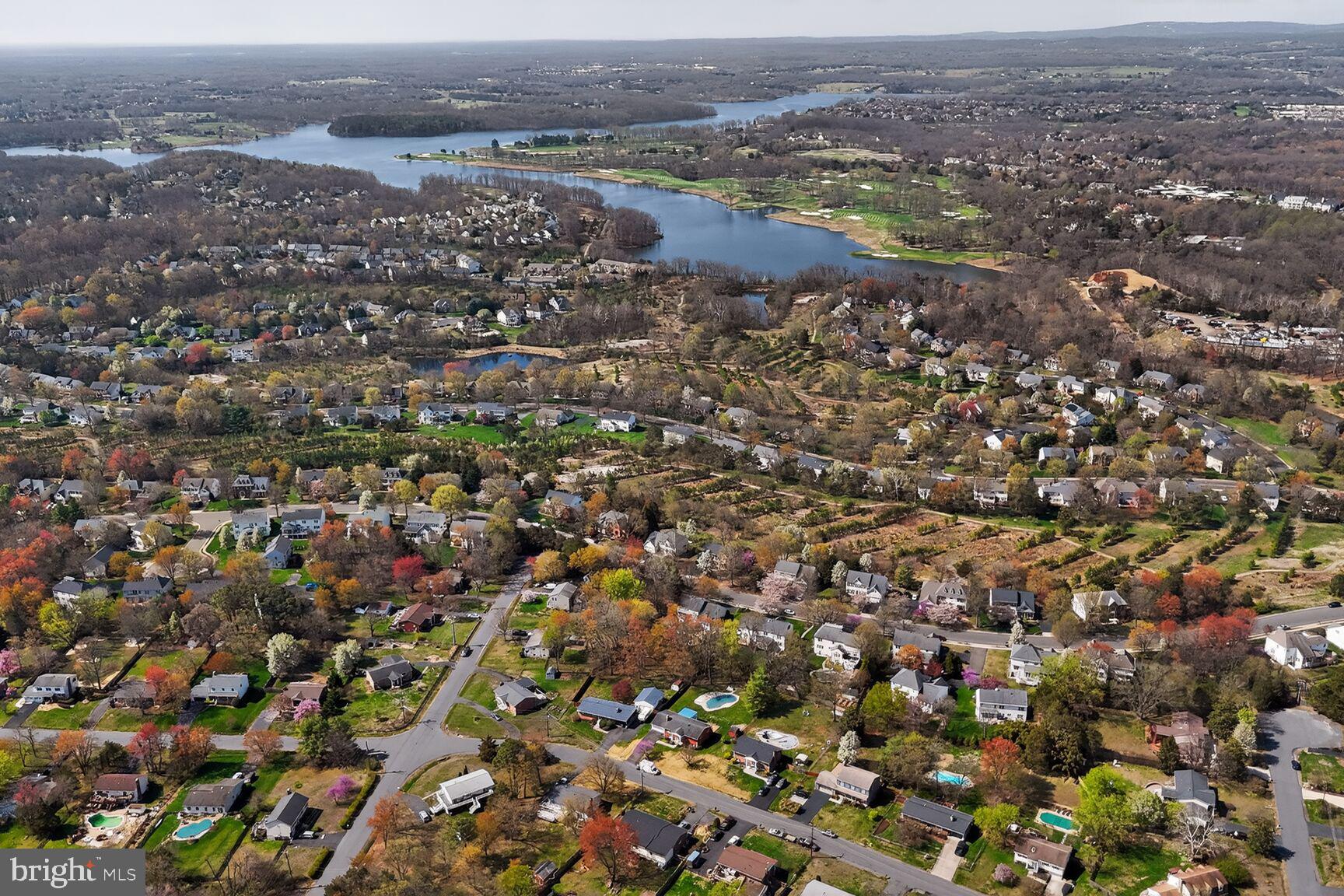 LAKEVIEW ESTATES - Residential