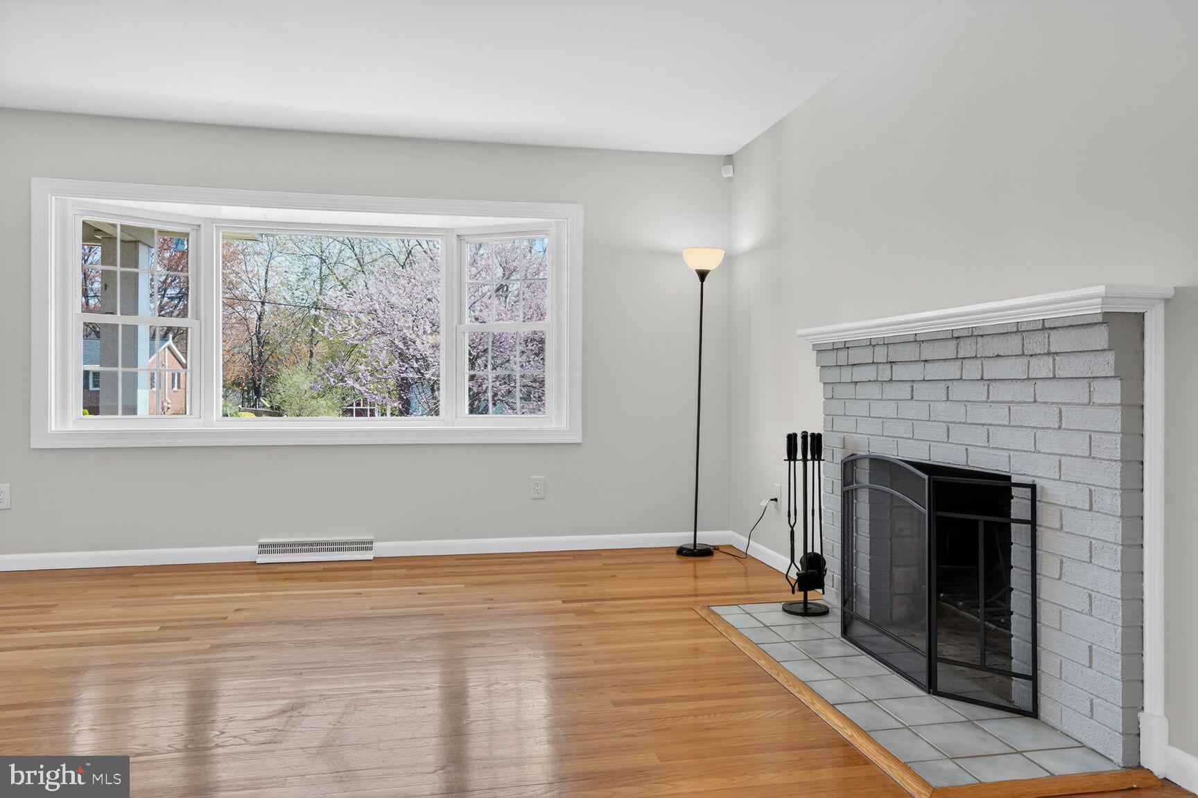 LAKEVIEW ESTATES - Residential