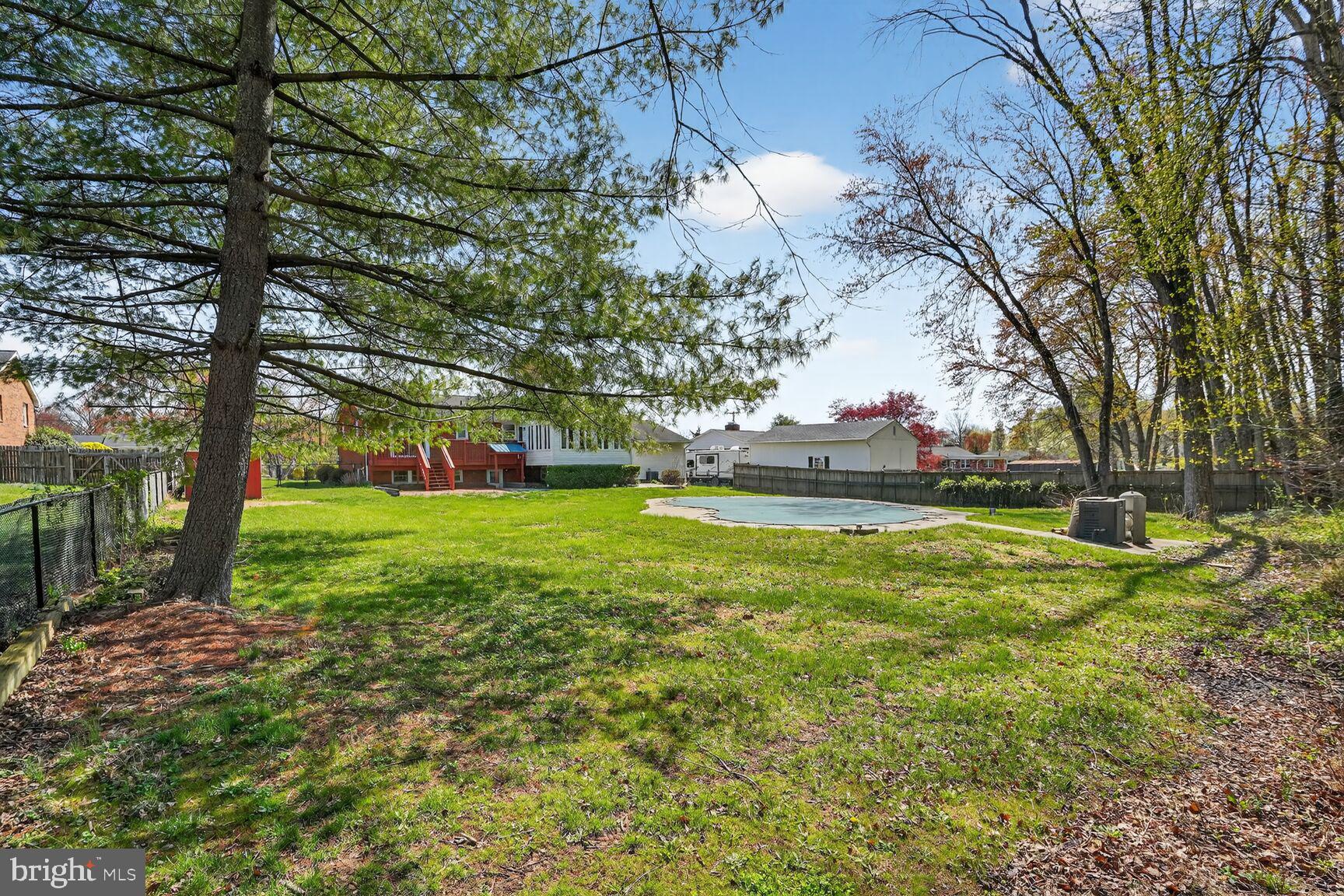 LAKEVIEW ESTATES - Residential