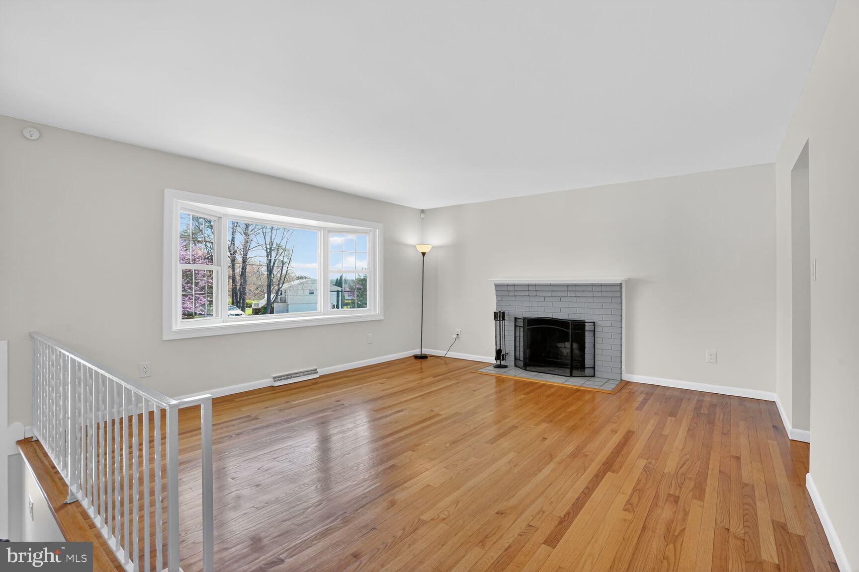 LAKEVIEW ESTATES - Residential