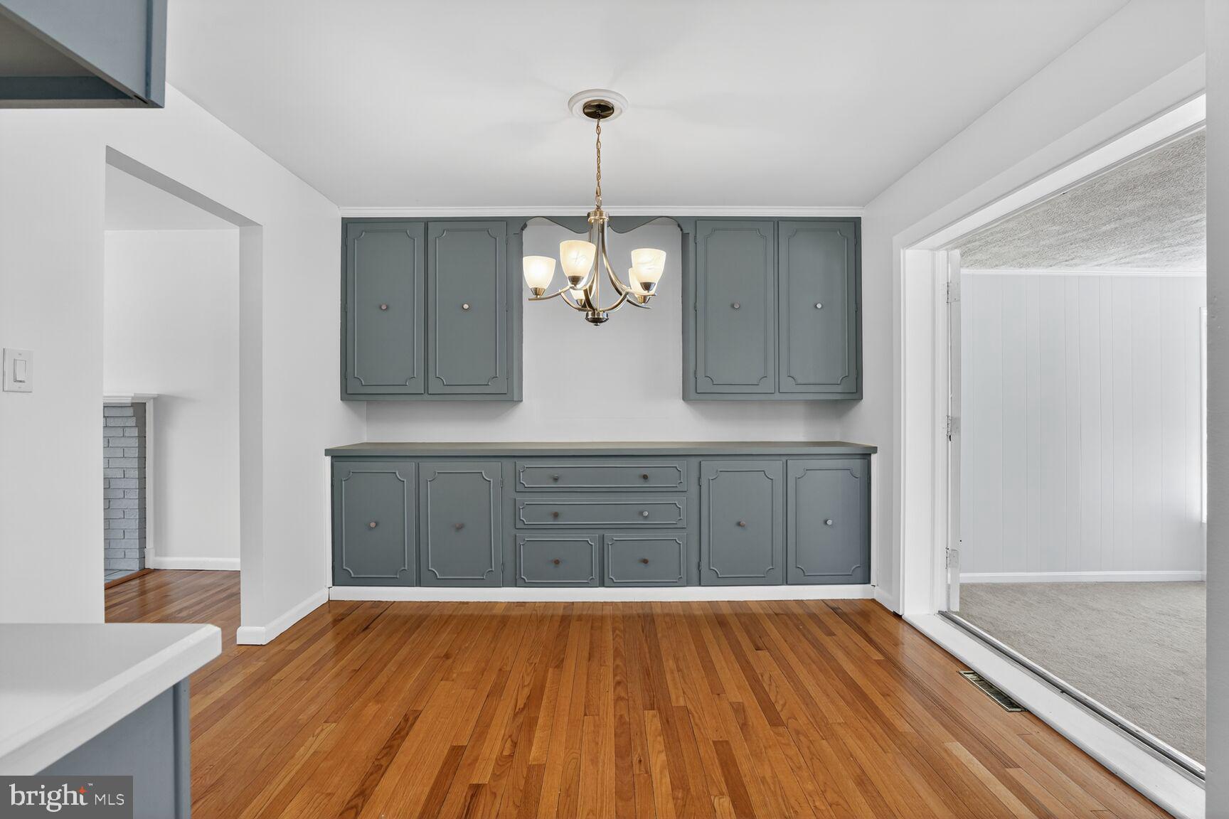 LAKEVIEW ESTATES - Residential