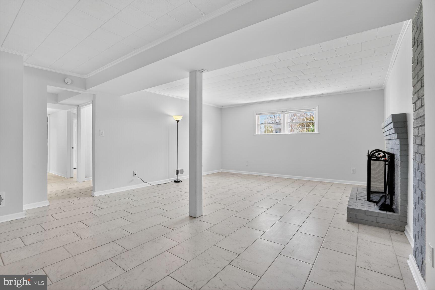 LAKEVIEW ESTATES - Residential