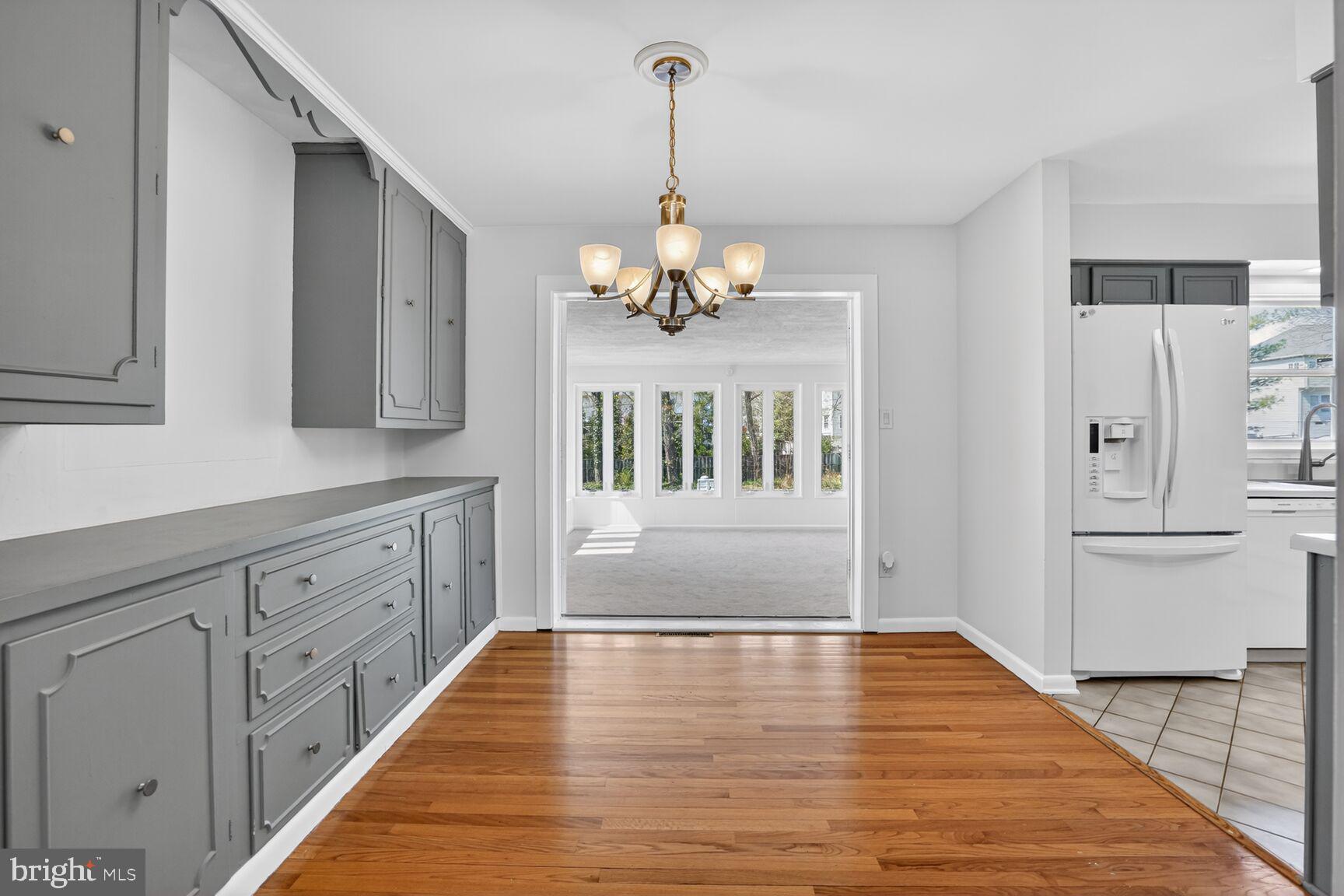 LAKEVIEW ESTATES - Residential