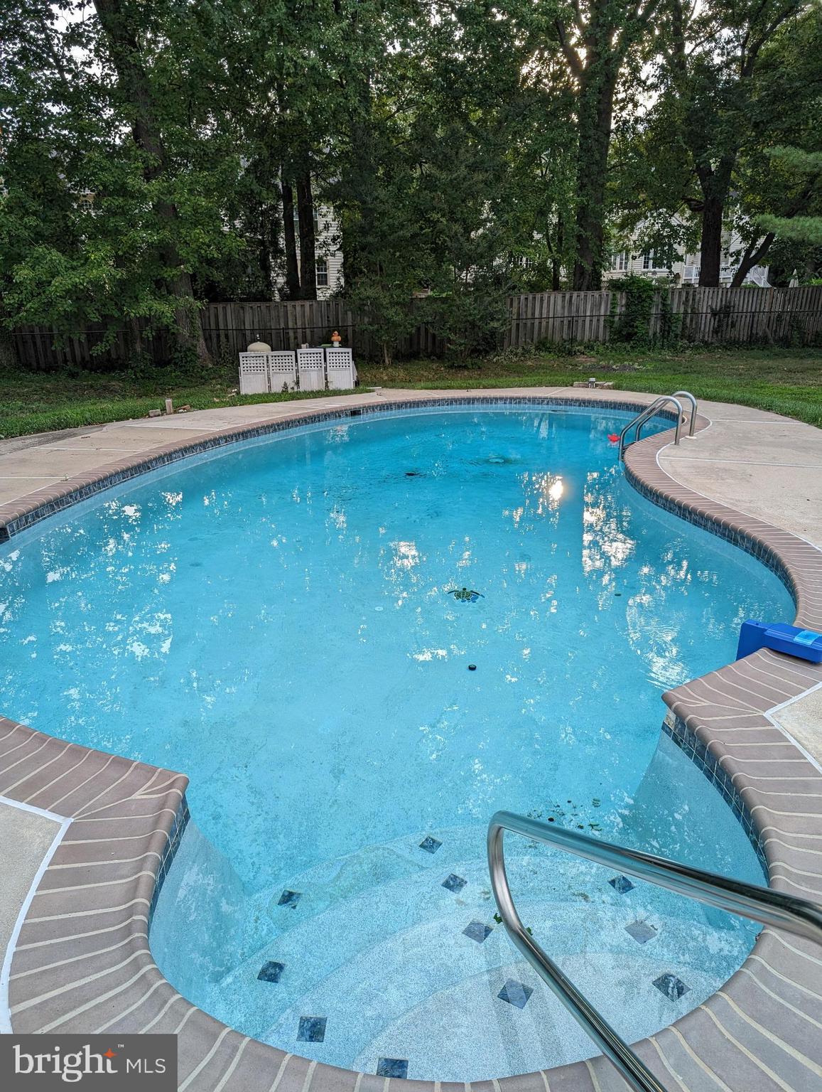 LAKEVIEW ESTATES - Residential