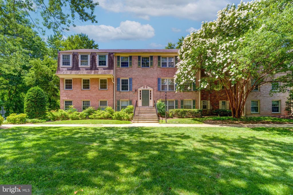 Photo of 6012 Westchester Park Drive #101, COLLEGE PARK, MD 20740 (MLS # MDPG2179246)