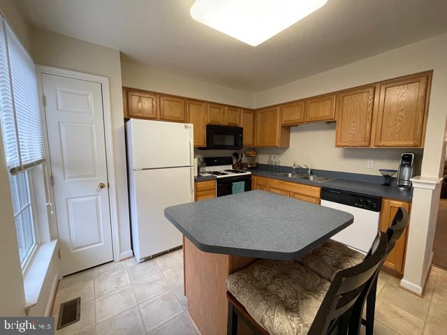 SALEM FIELDS - Residential