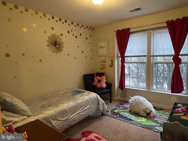 SALEM FIELDS - Residential