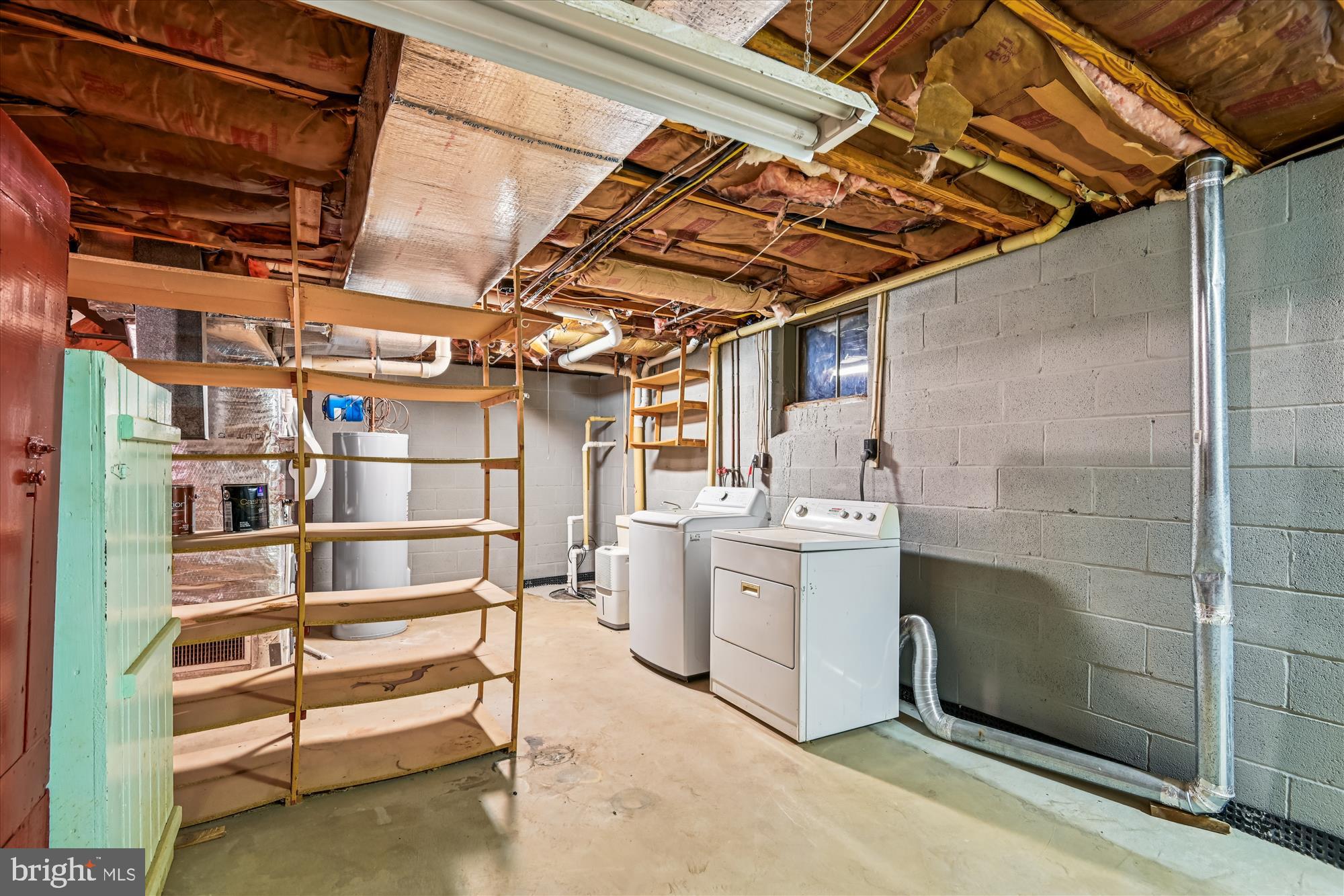 BAY HILLS - Residential