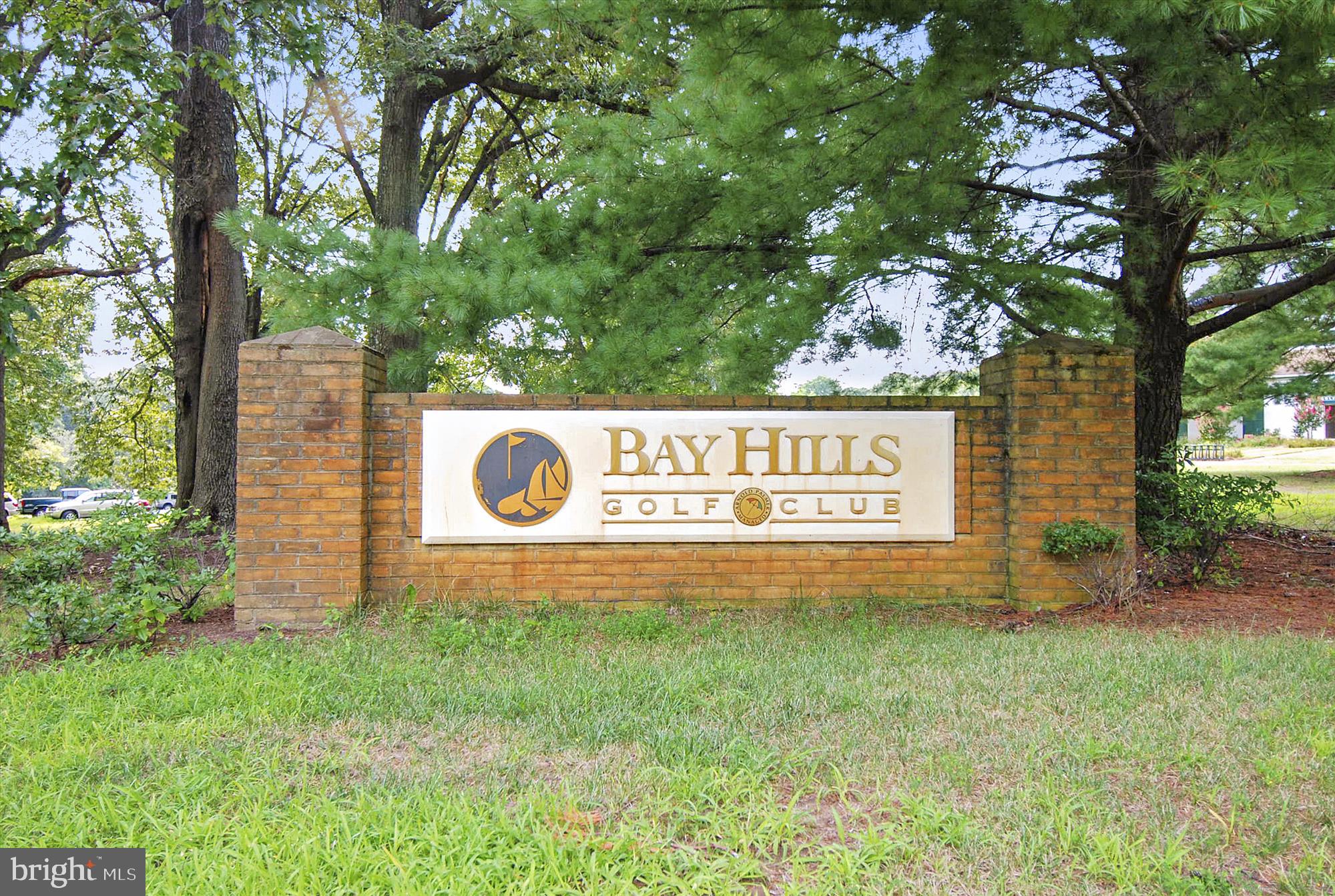 BAY HILLS - Residential