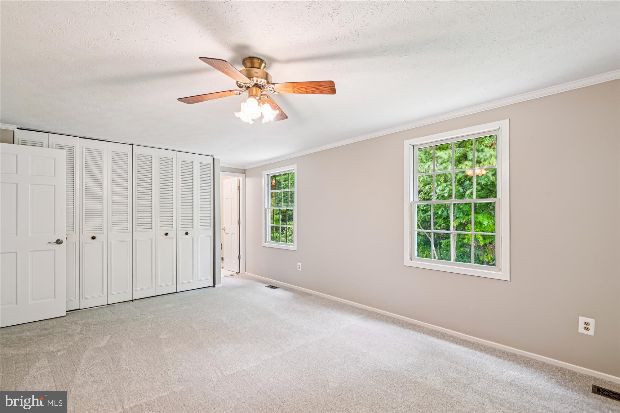 BAY HILLS - Residential