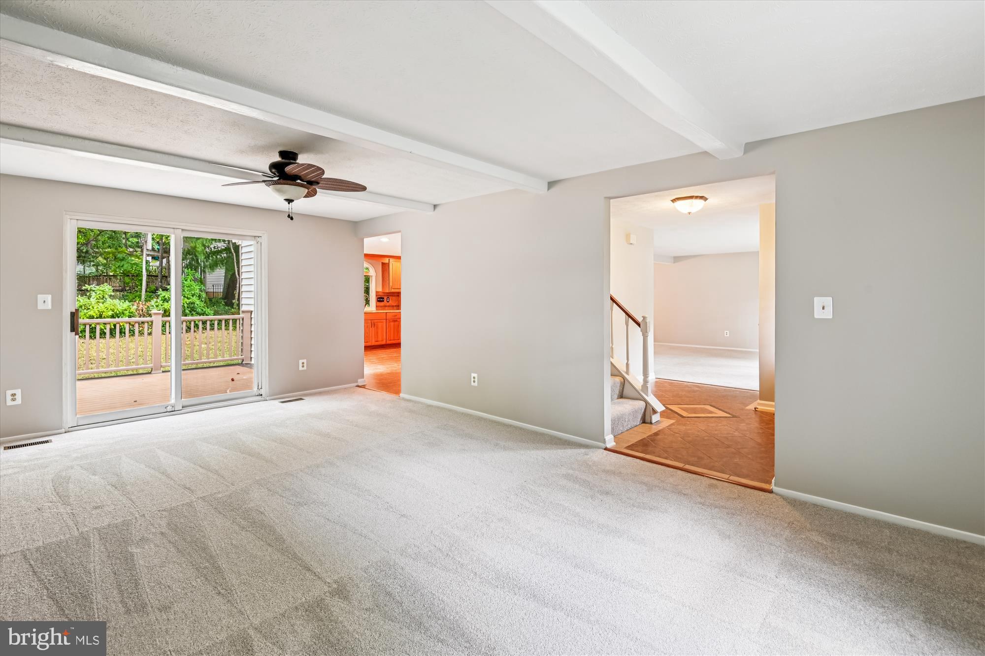 BAY HILLS - Residential