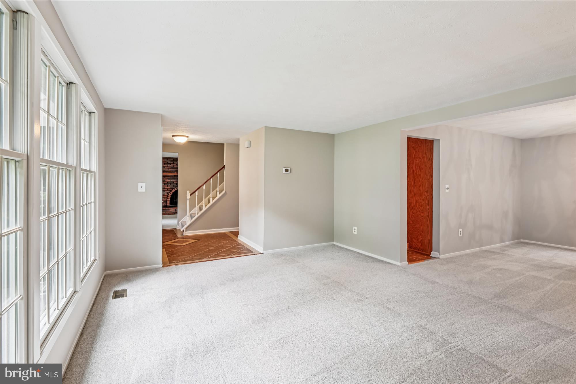 BAY HILLS - Residential