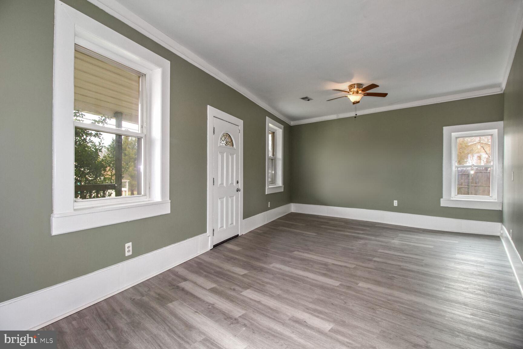 ABINGDON ESTATES - Residential Lease