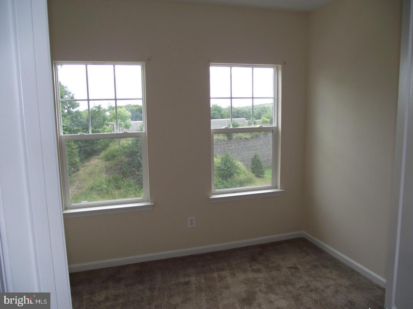 WOODSTREAM - Residential Lease