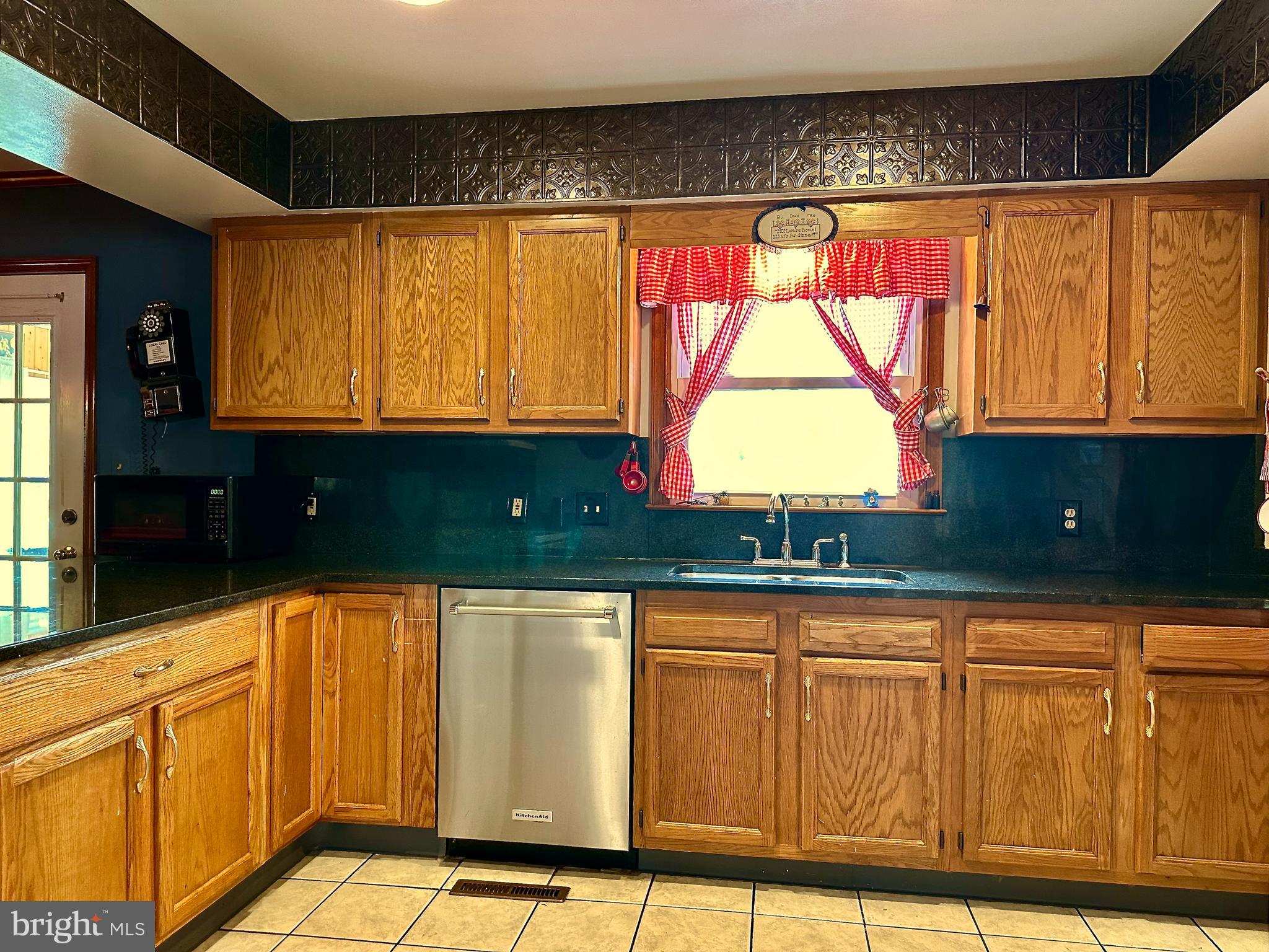 LEAVELLS CROSSING - Residential