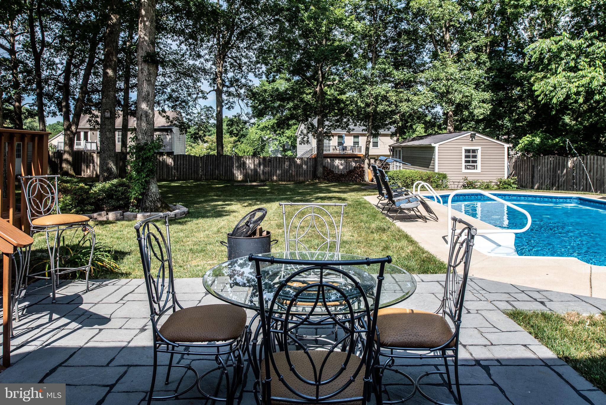 LEAVELLS CROSSING - Residential