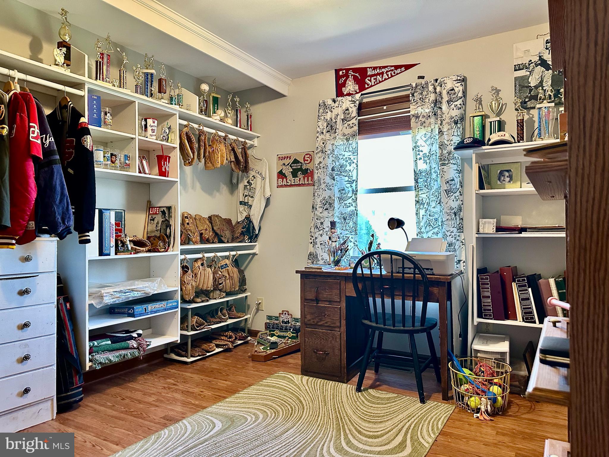 LEAVELLS CROSSING - Residential