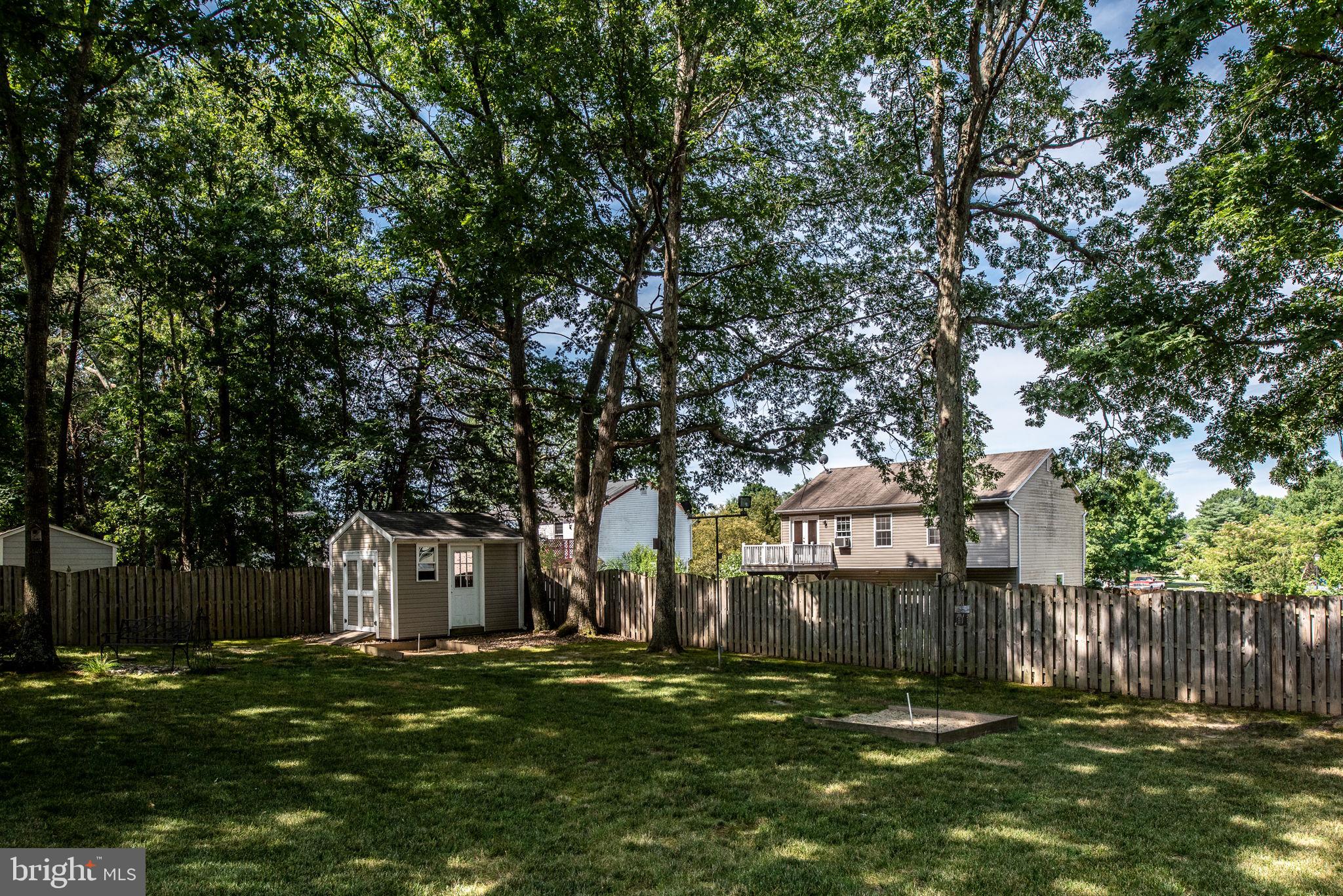 LEAVELLS CROSSING - Residential