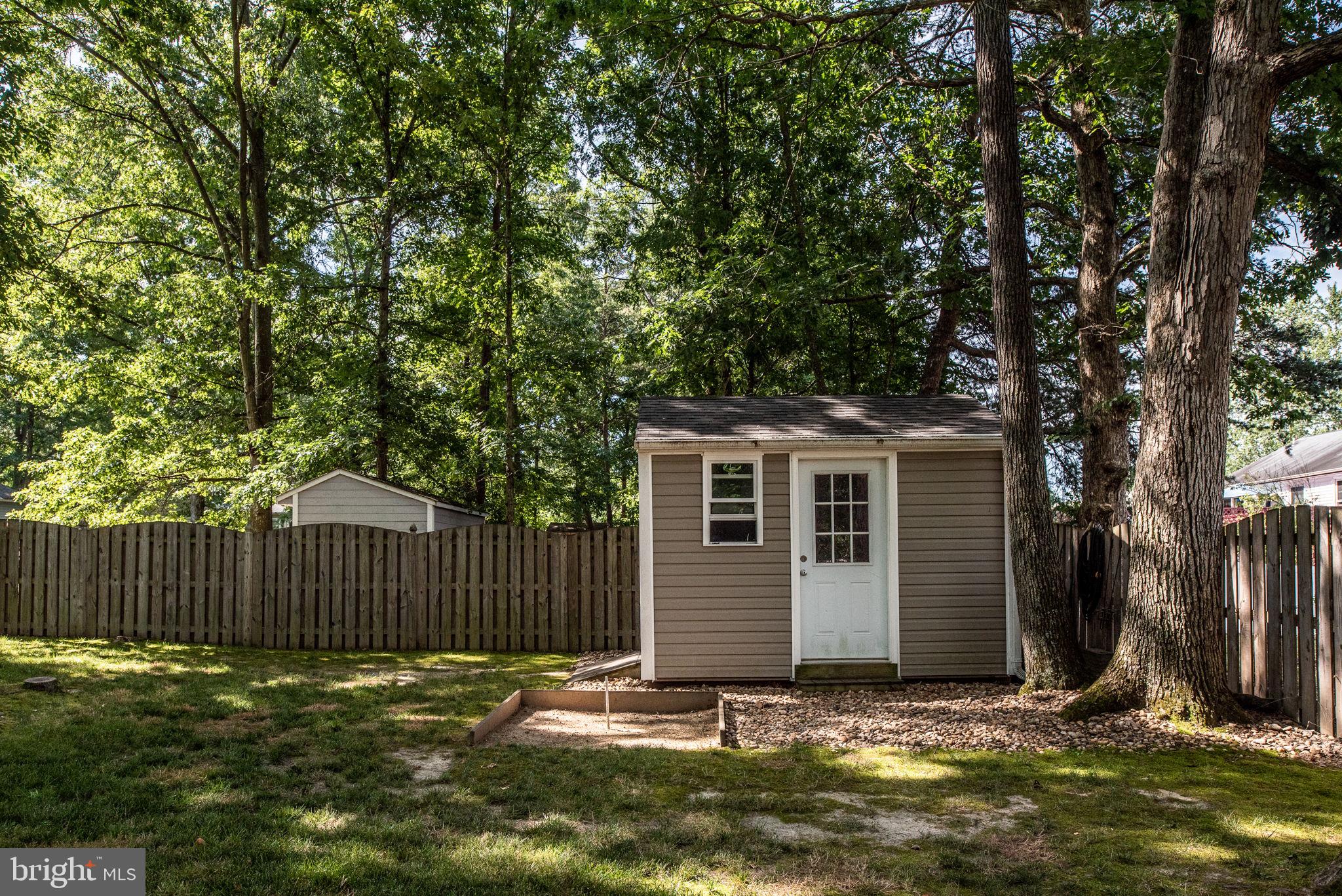 LEAVELLS CROSSING - Residential