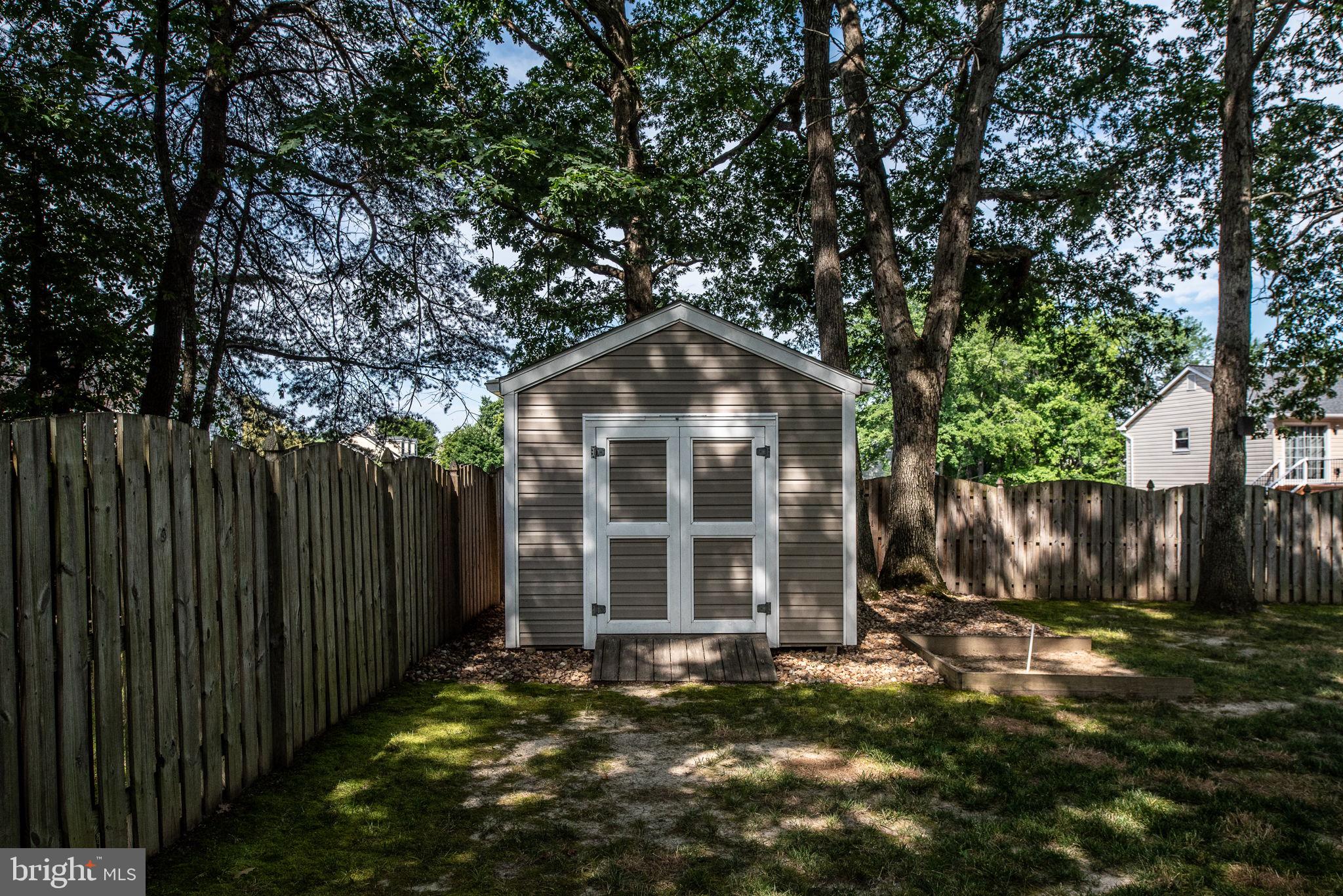 LEAVELLS CROSSING - Residential