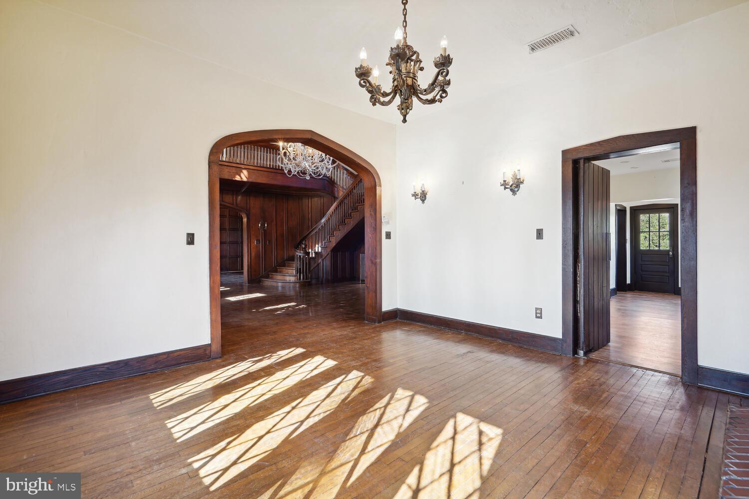 LEWINSVILLE - Residential