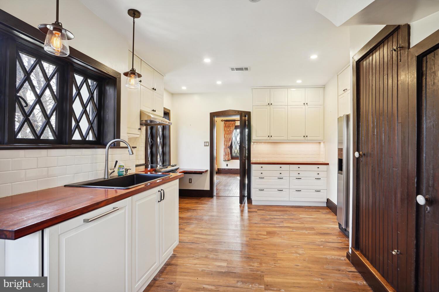 LEWINSVILLE - Residential