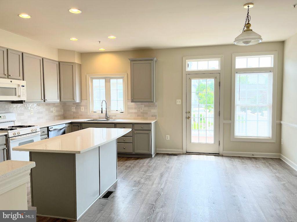 CLARKSBURG RIDGE - Residential Lease