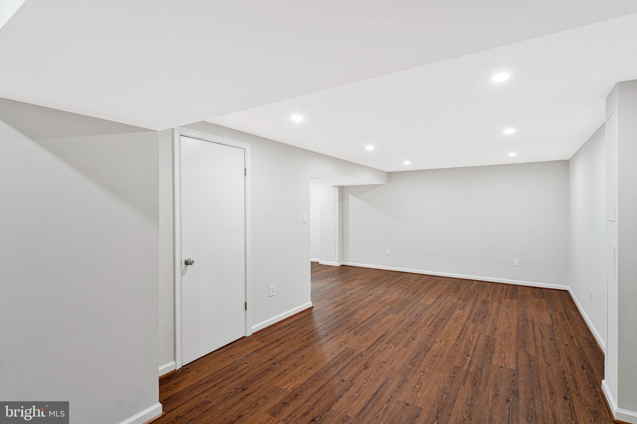 KINGS PARK WEST - Residential